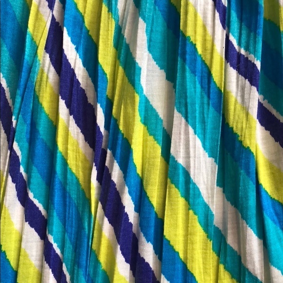 High low crinkle skirt size medium NWOT - Picture 3 of 3